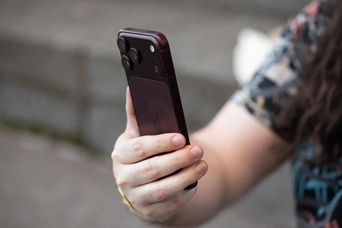 Apples mjukvaruknep i iPhone 18 Pro Max rundar internationella fraktregler