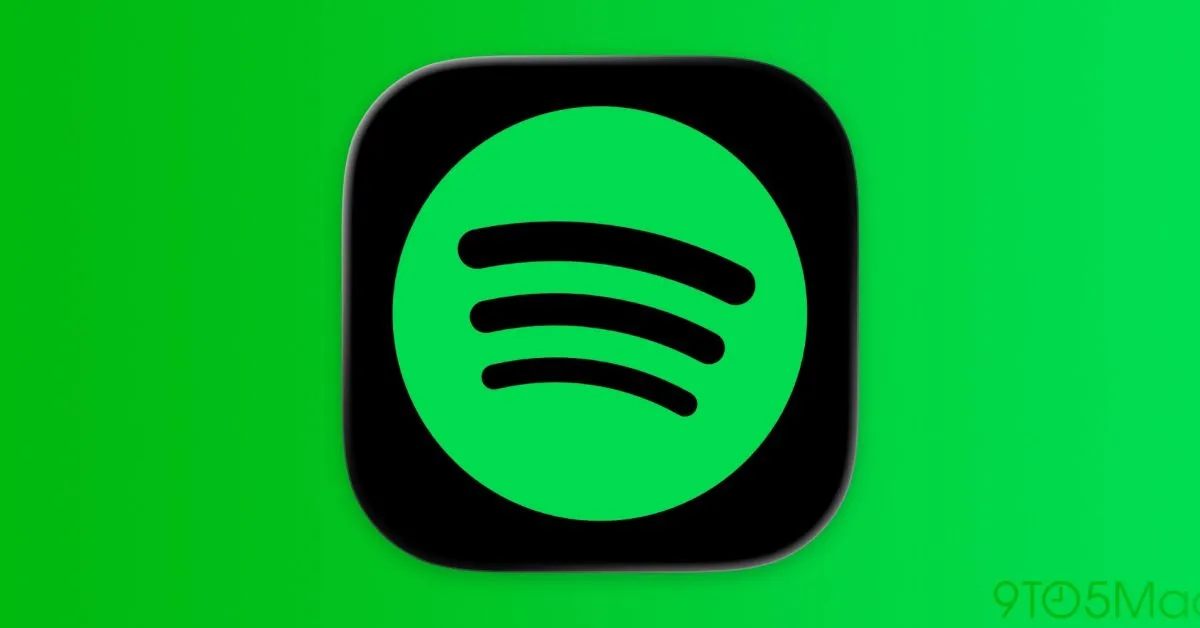 Spotify-logotyp mot grön bakgrund. Logotypen är grön med tre svarta, vågiga linjer inuti en svart rundad rektangel.